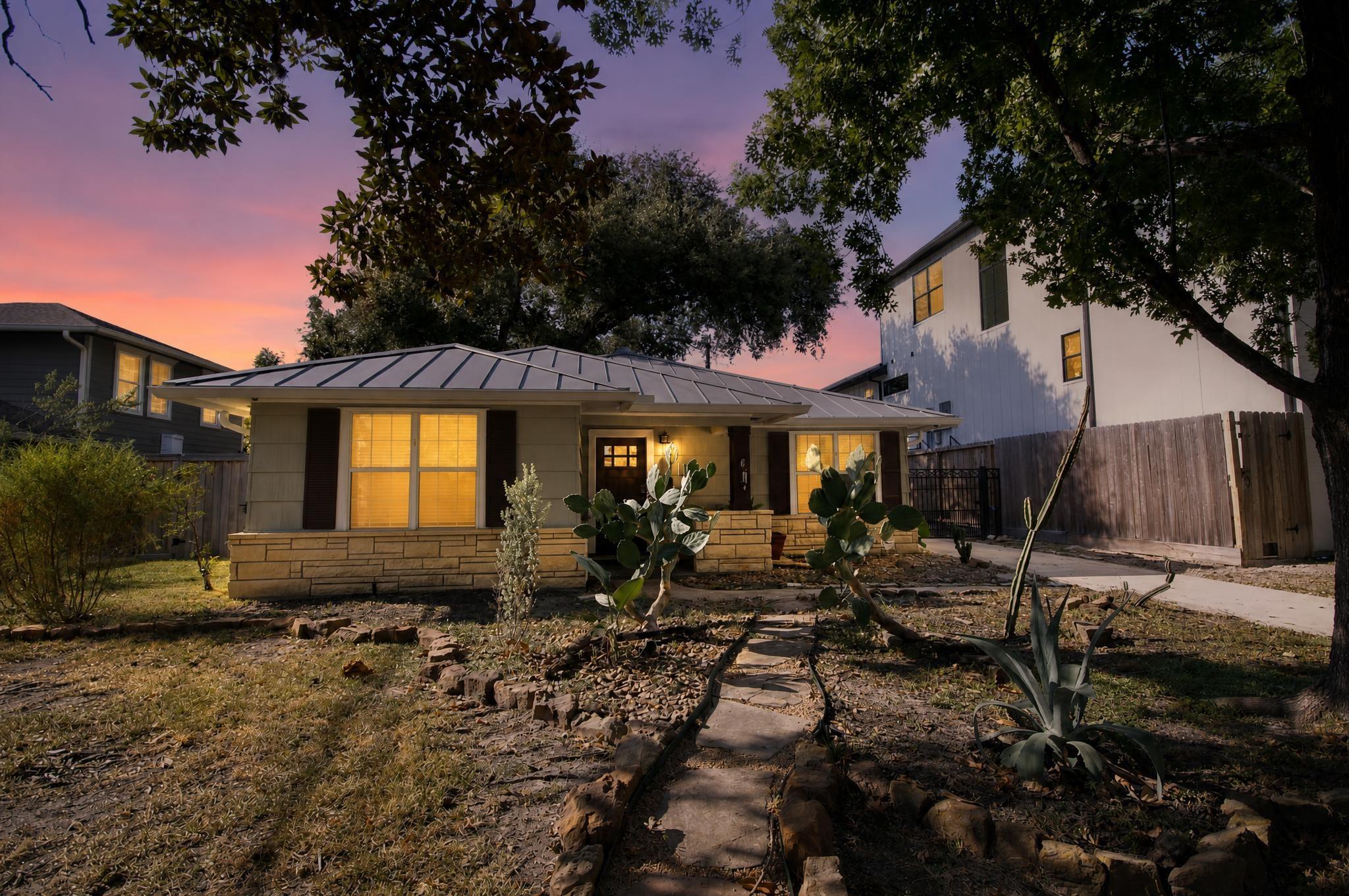 1111 Timbergrove Lane — photo