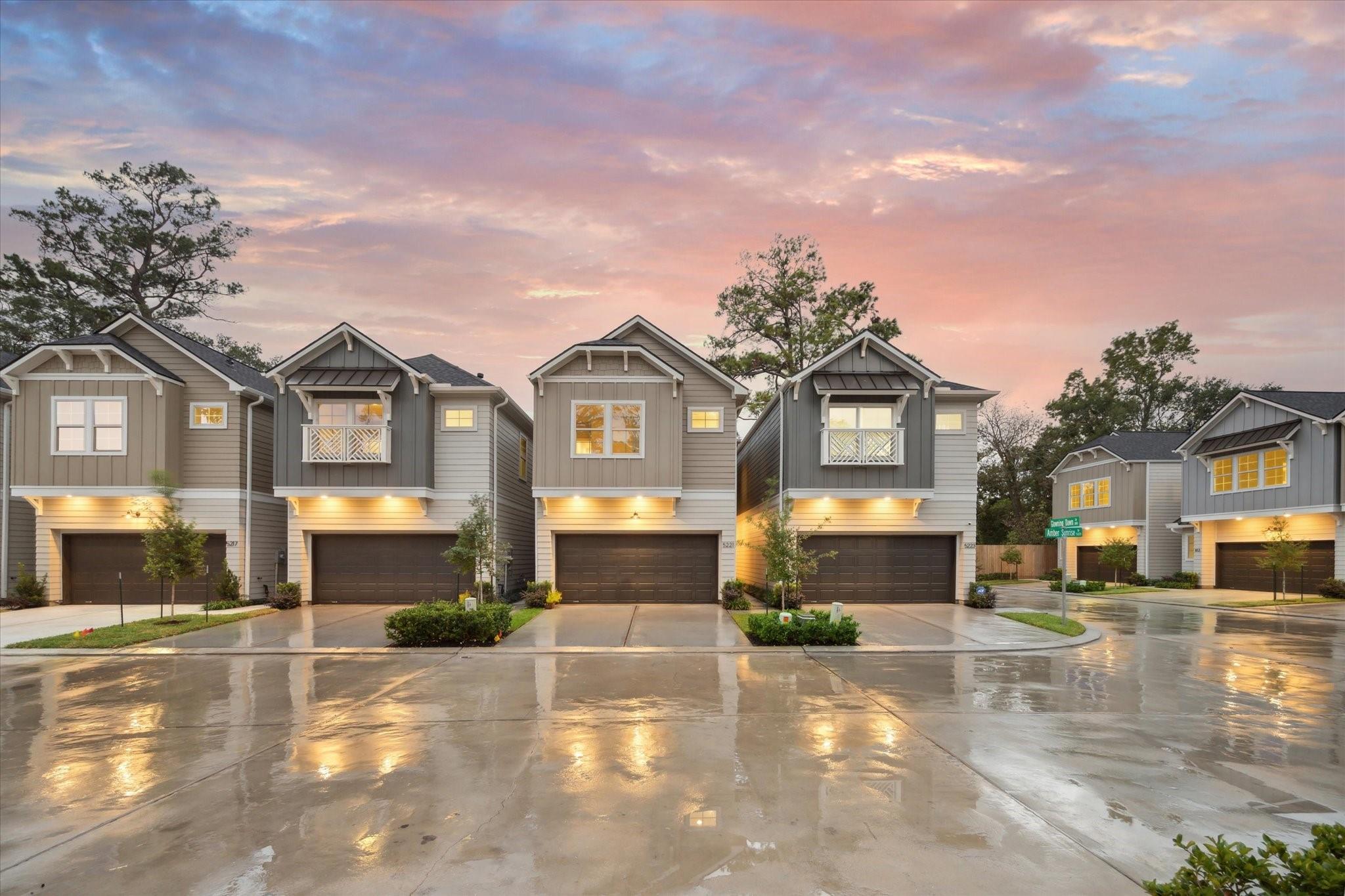 5216 Amber Sunrise Drive — photo