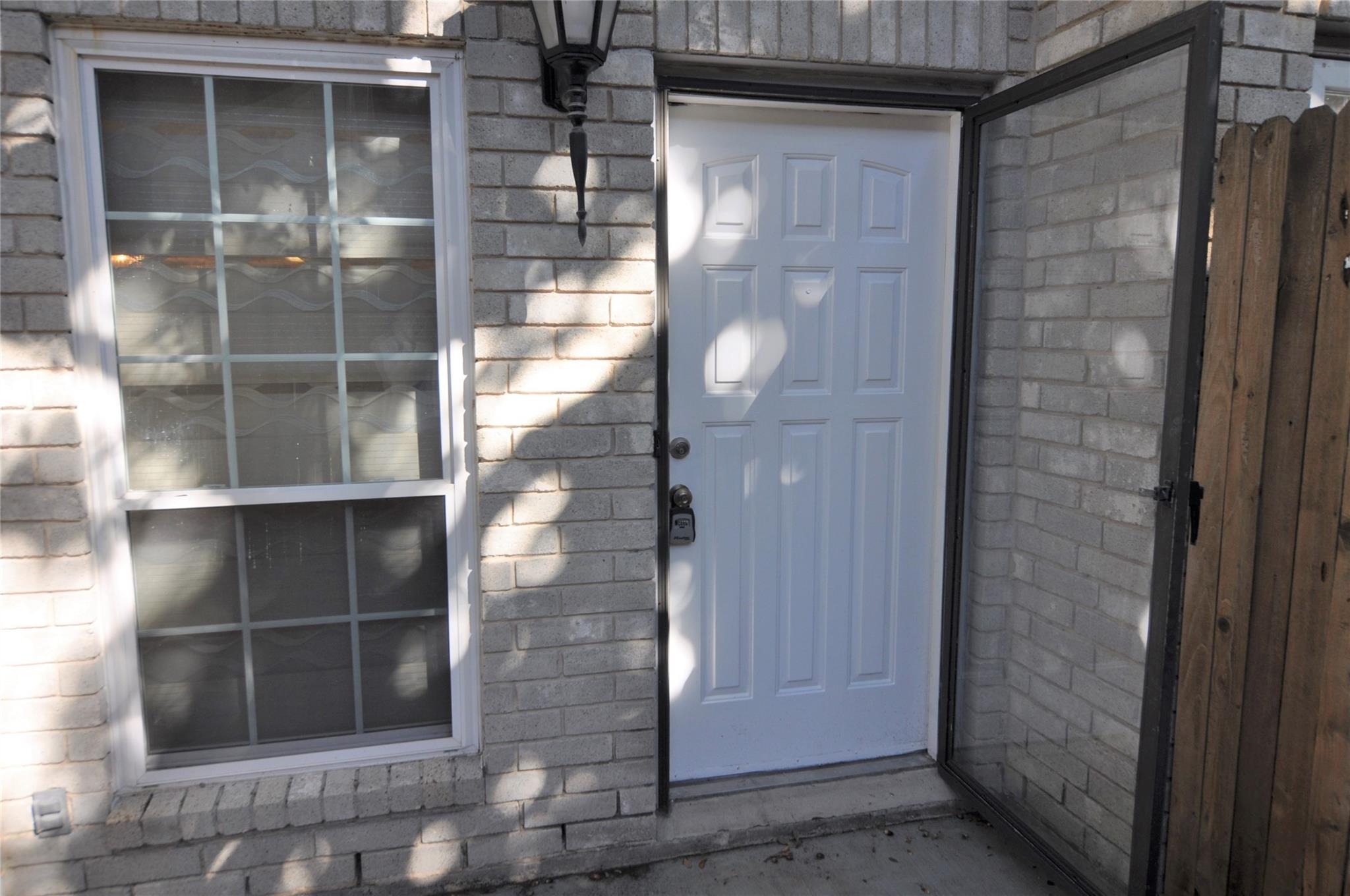 17481 Red Oak Drive #17481 — photo