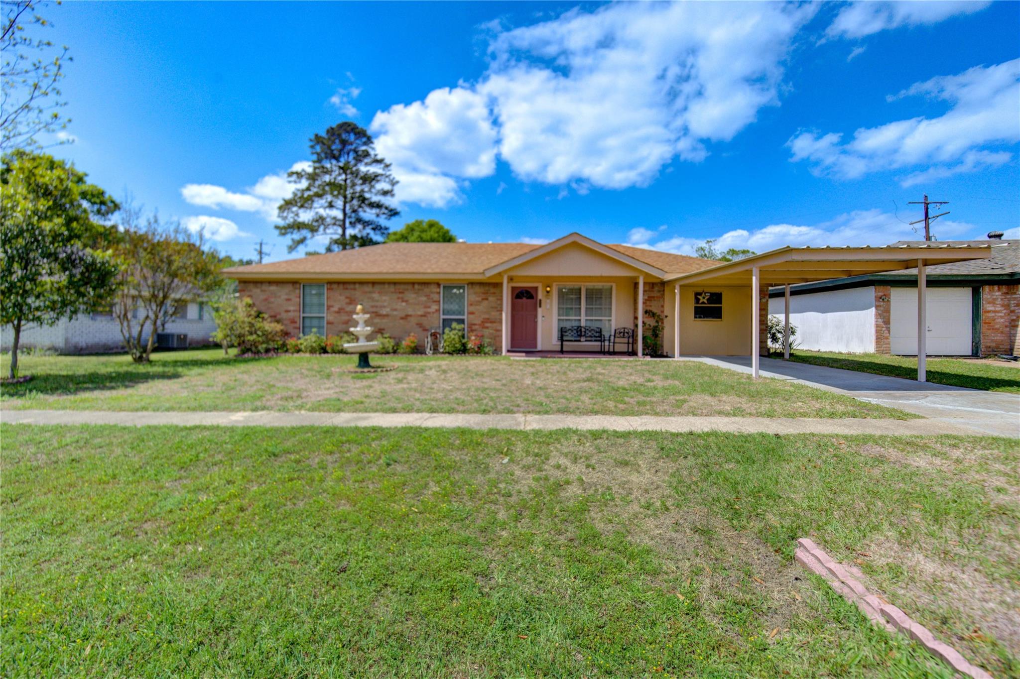 21456 Magnolia Drive — photo