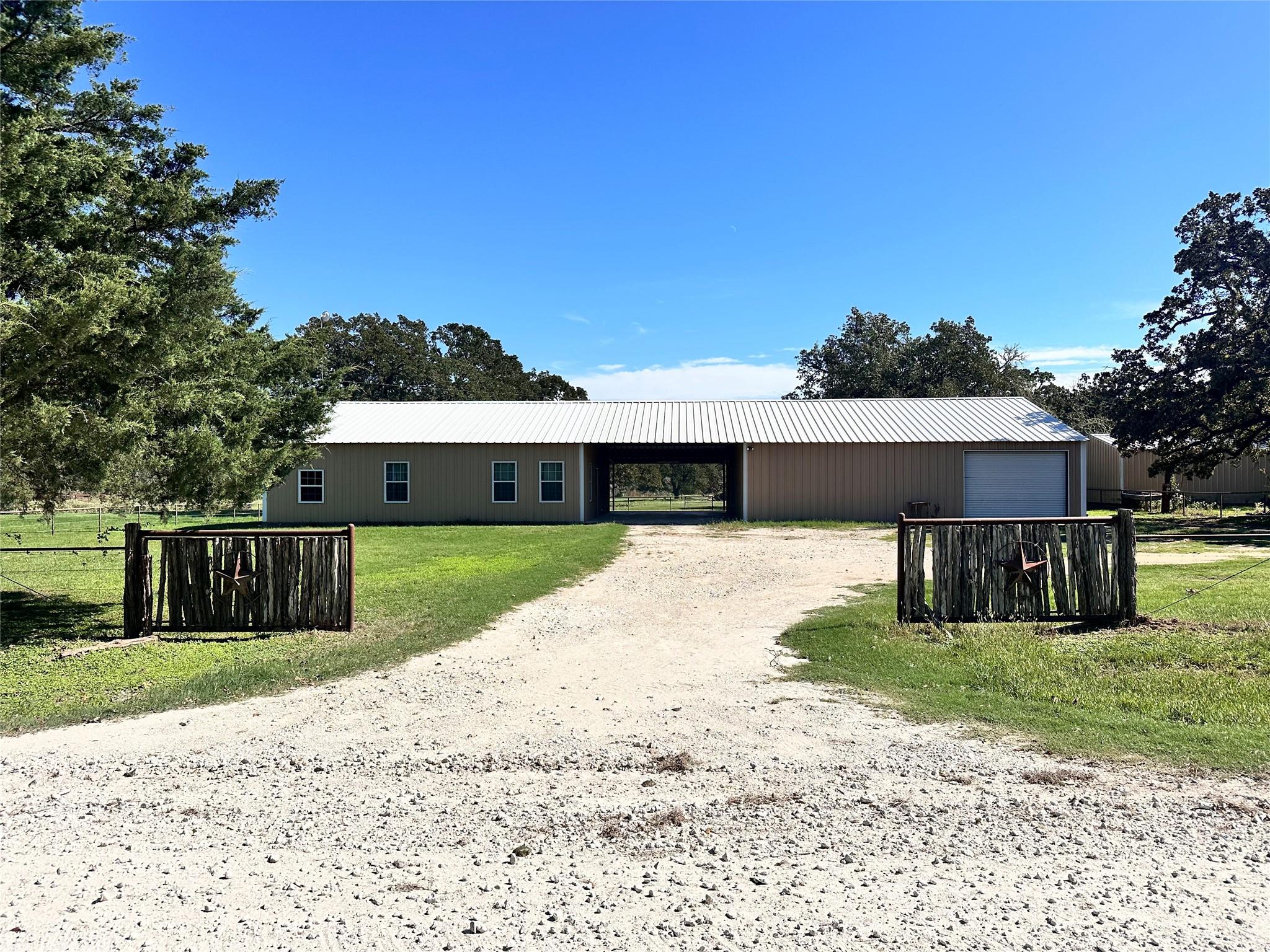 7563 Bickham Cemetery Road — photo