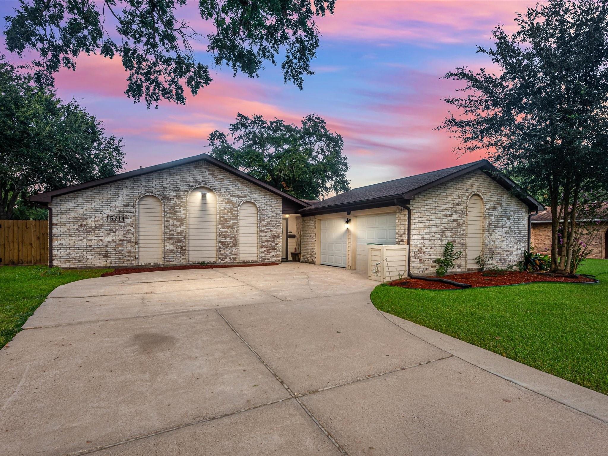 15714 Rill Lane — photo