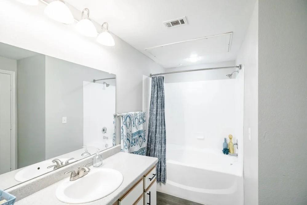 6710 Babcock Road #725 — photo