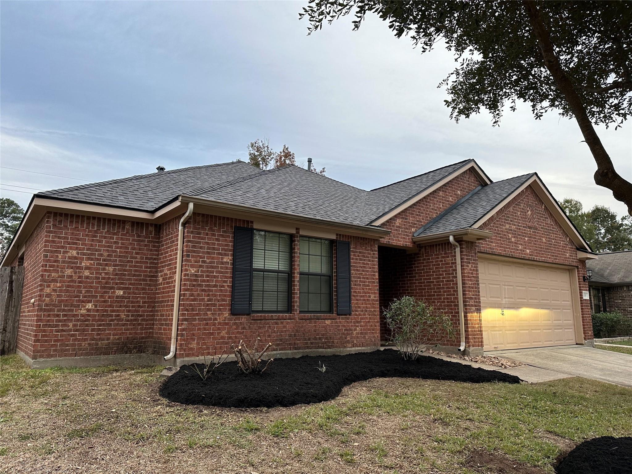 2610 Lexington Park Drive — photo
