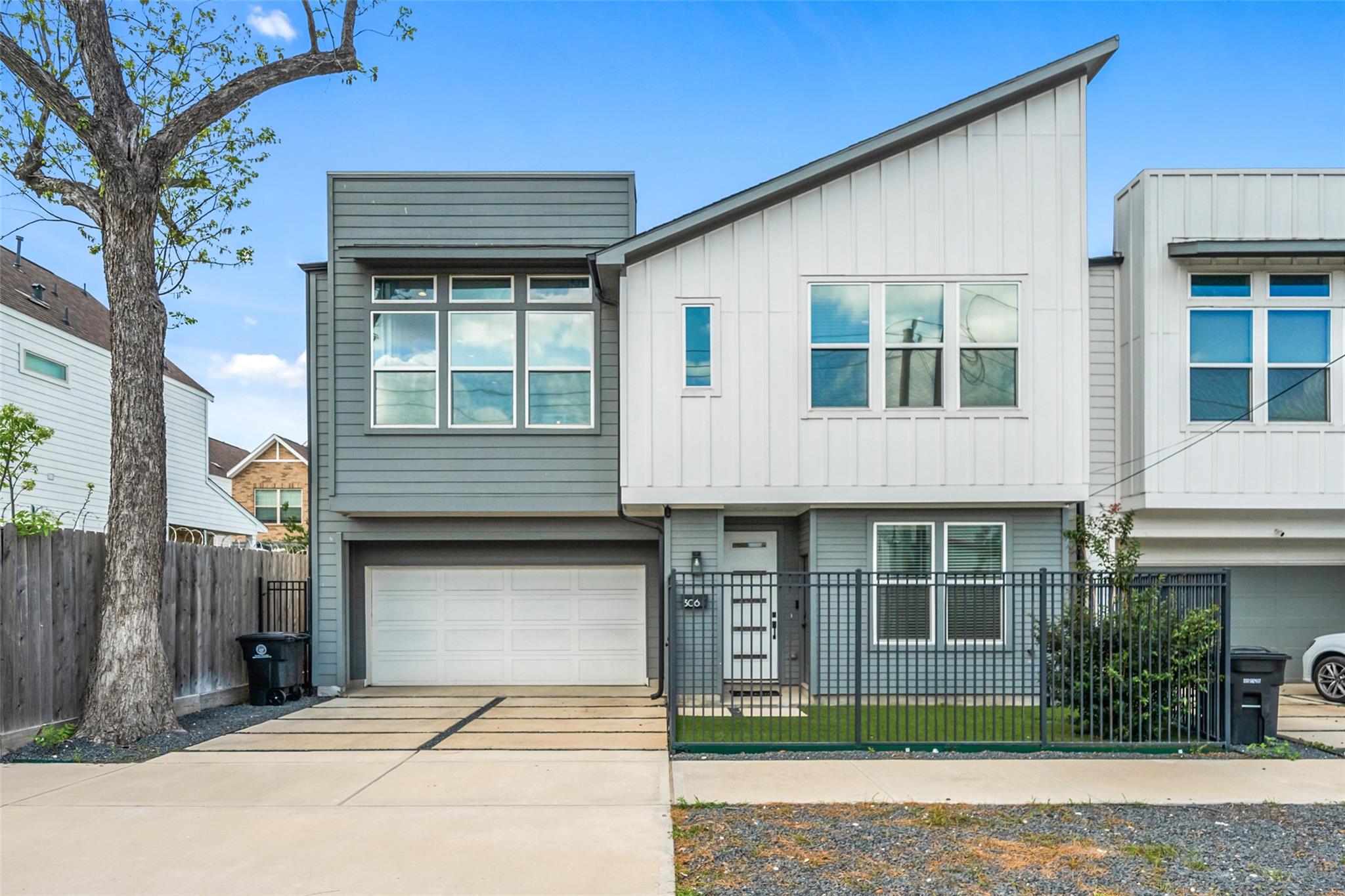 306 W Donovan Street — photo