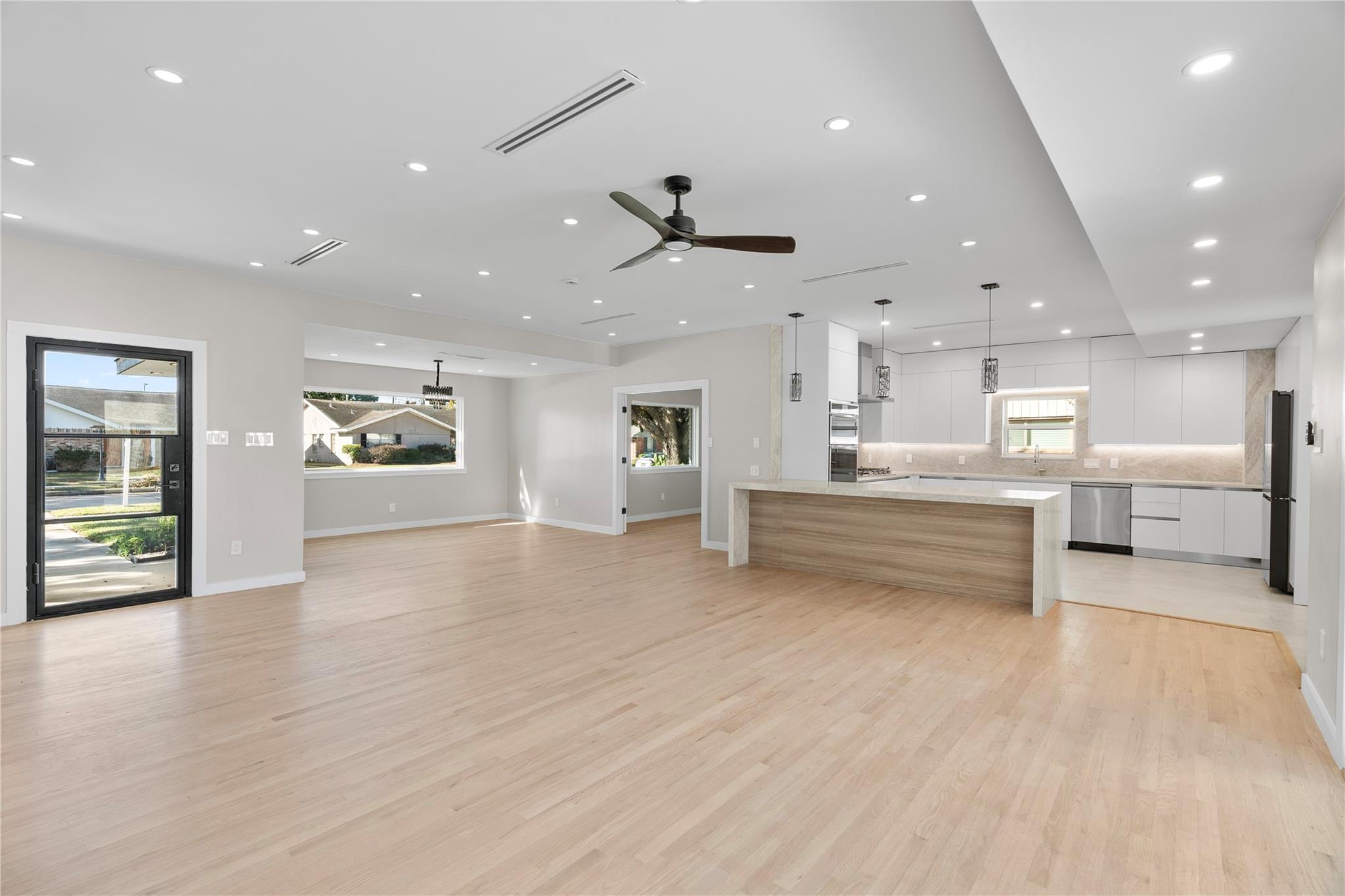 9203 Kapri Lane — photo