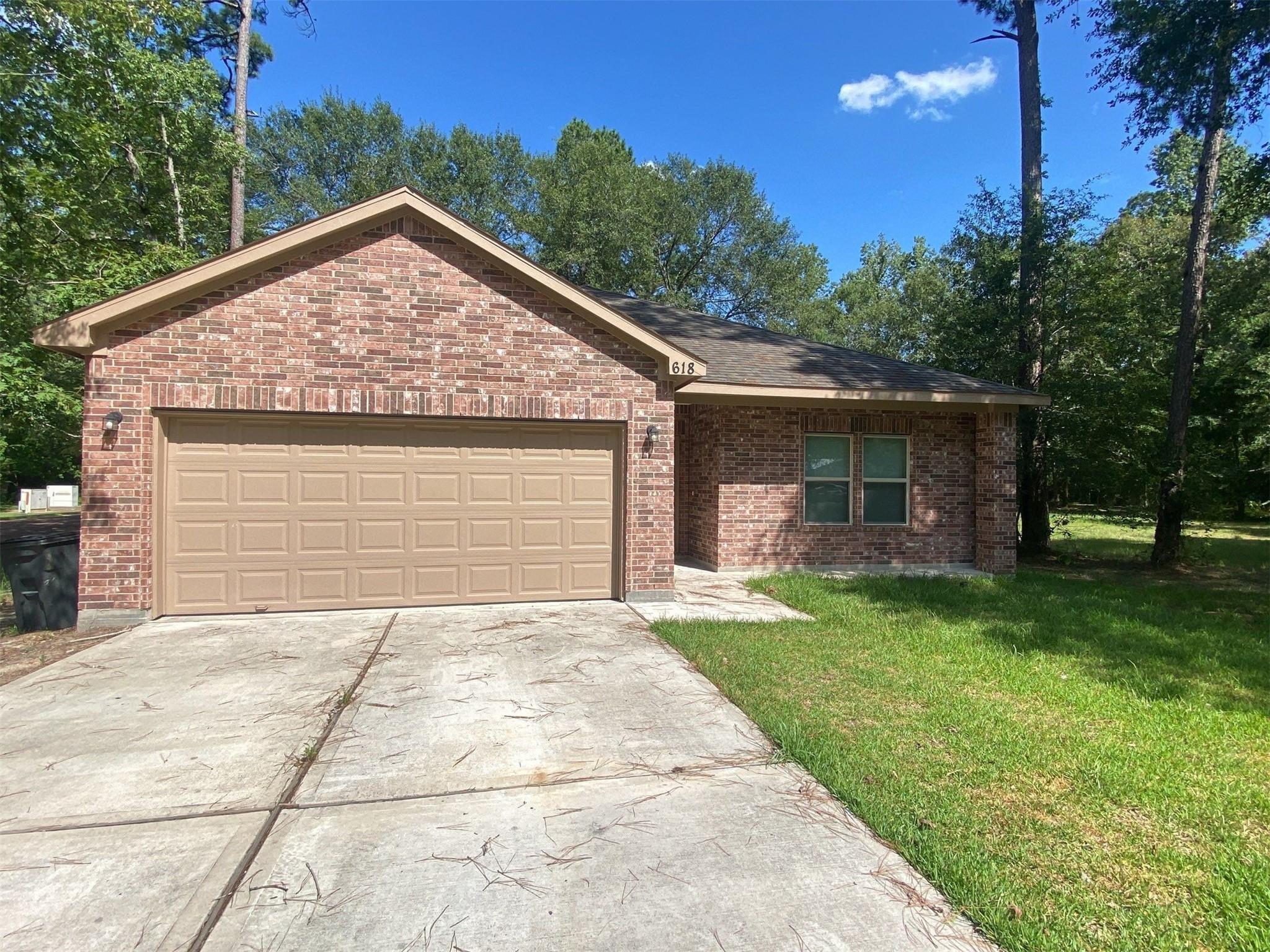 618 Shady Lake Drive — photo