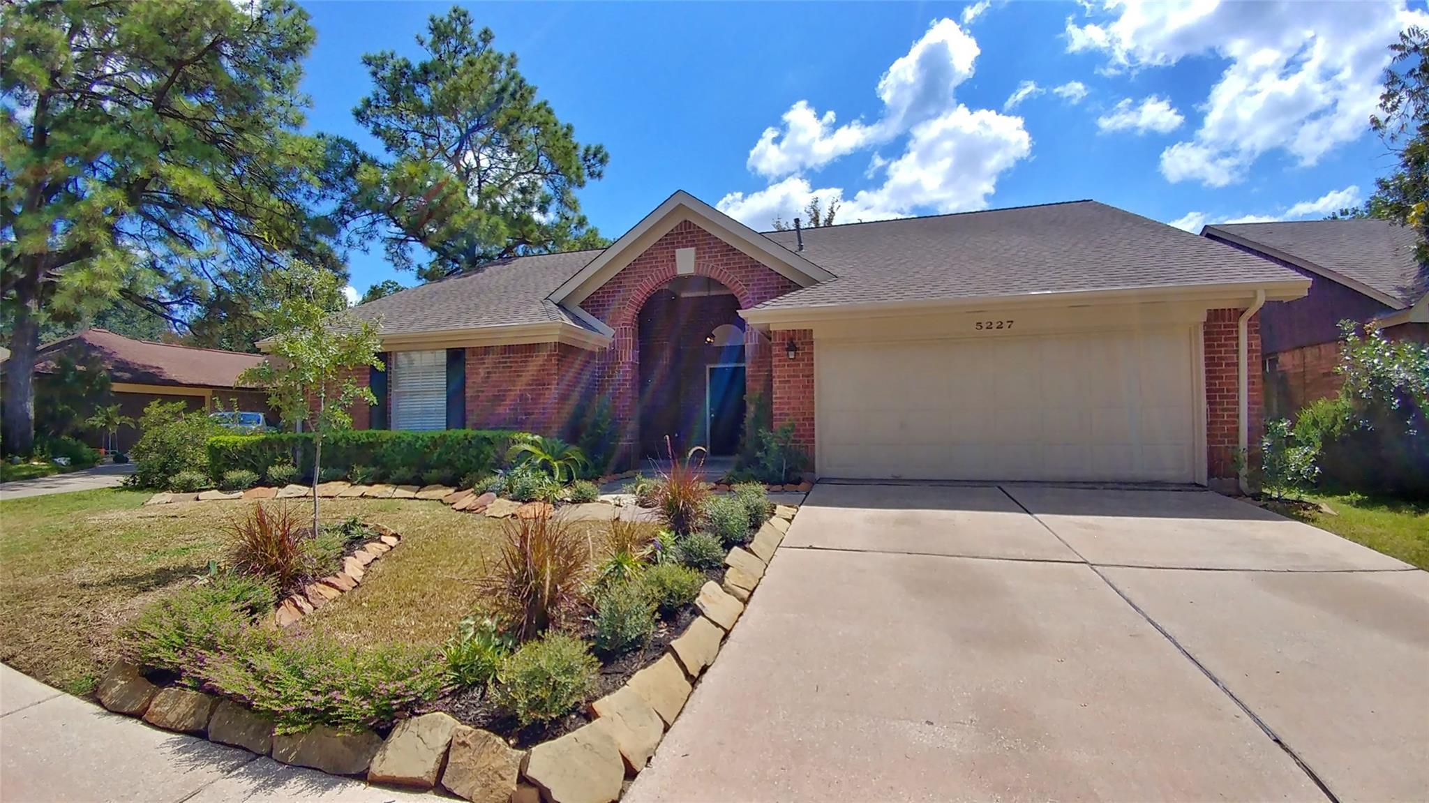 5227 Clarkston Lane — photo