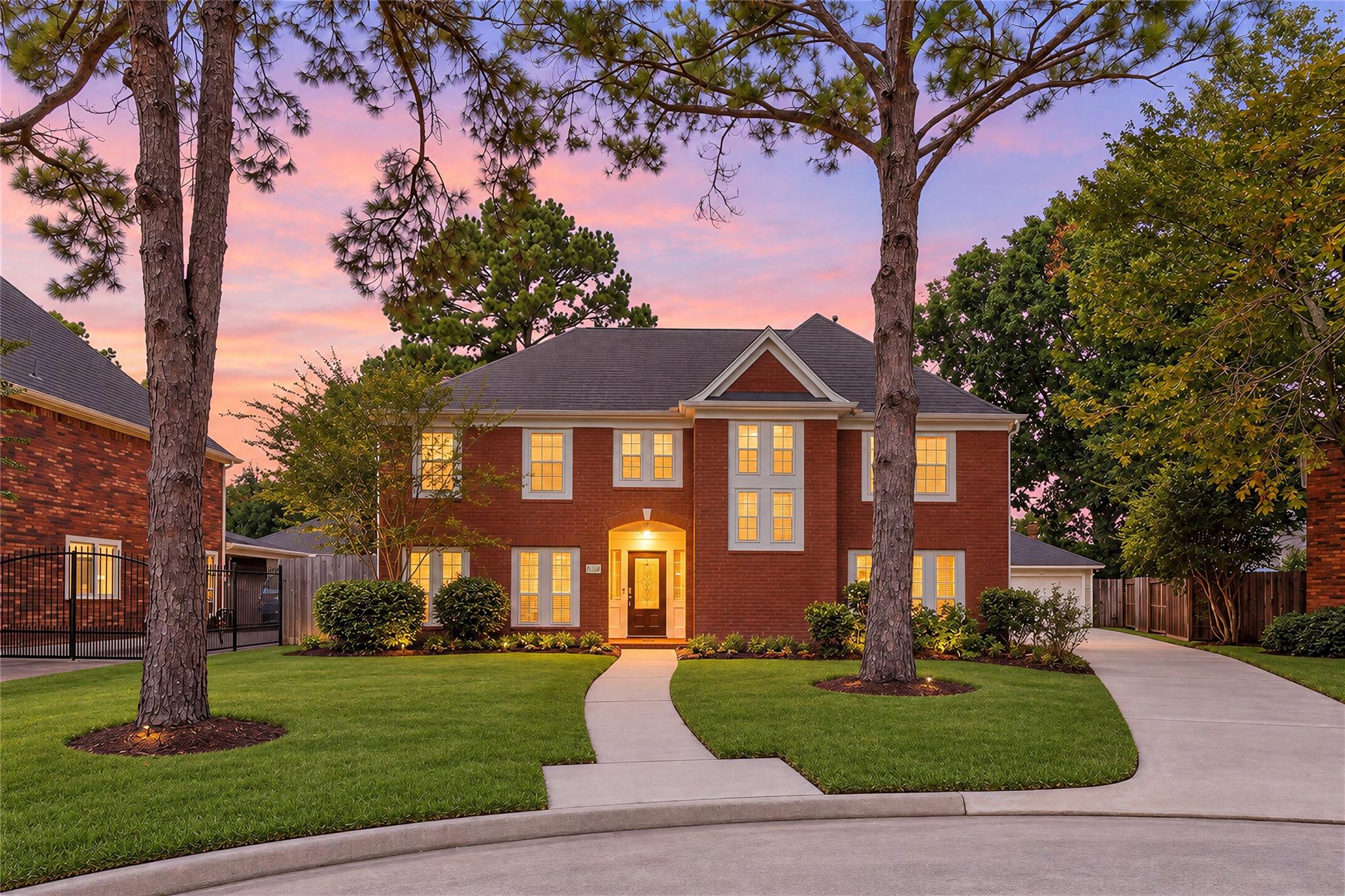 7407 Knoll Cliff Court — photo