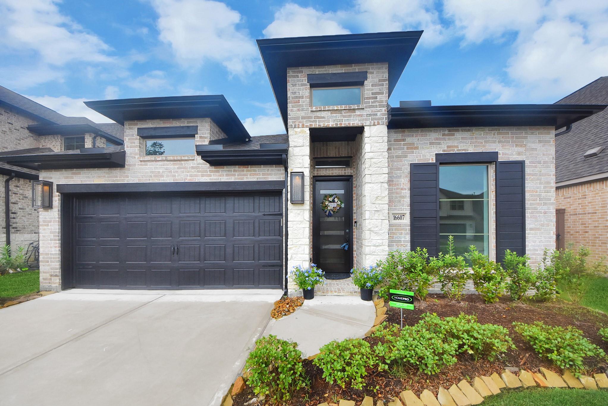 16607 Yaklin Meadow — photo