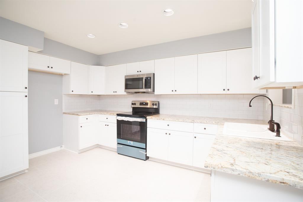 5821 Sunforest Dr — photo
