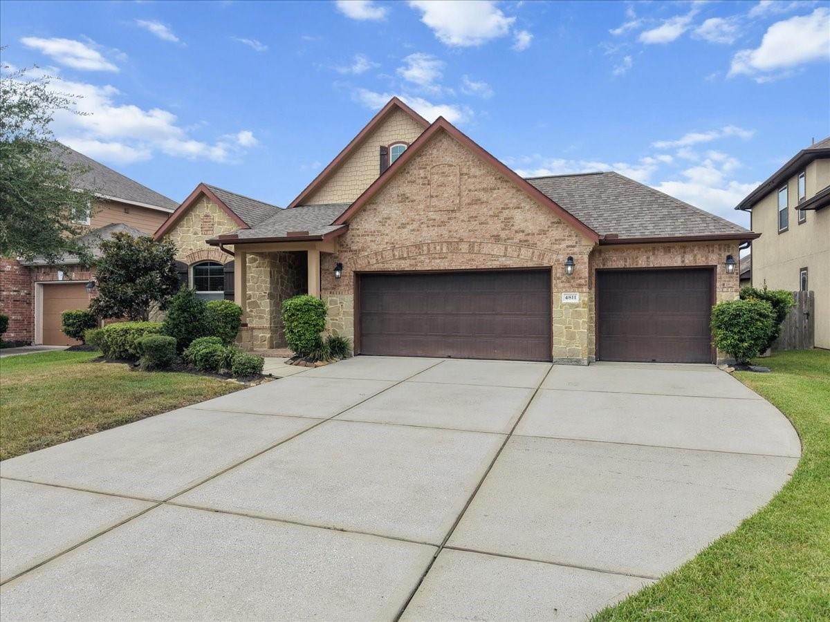 4811 Terrassa Lane — photo