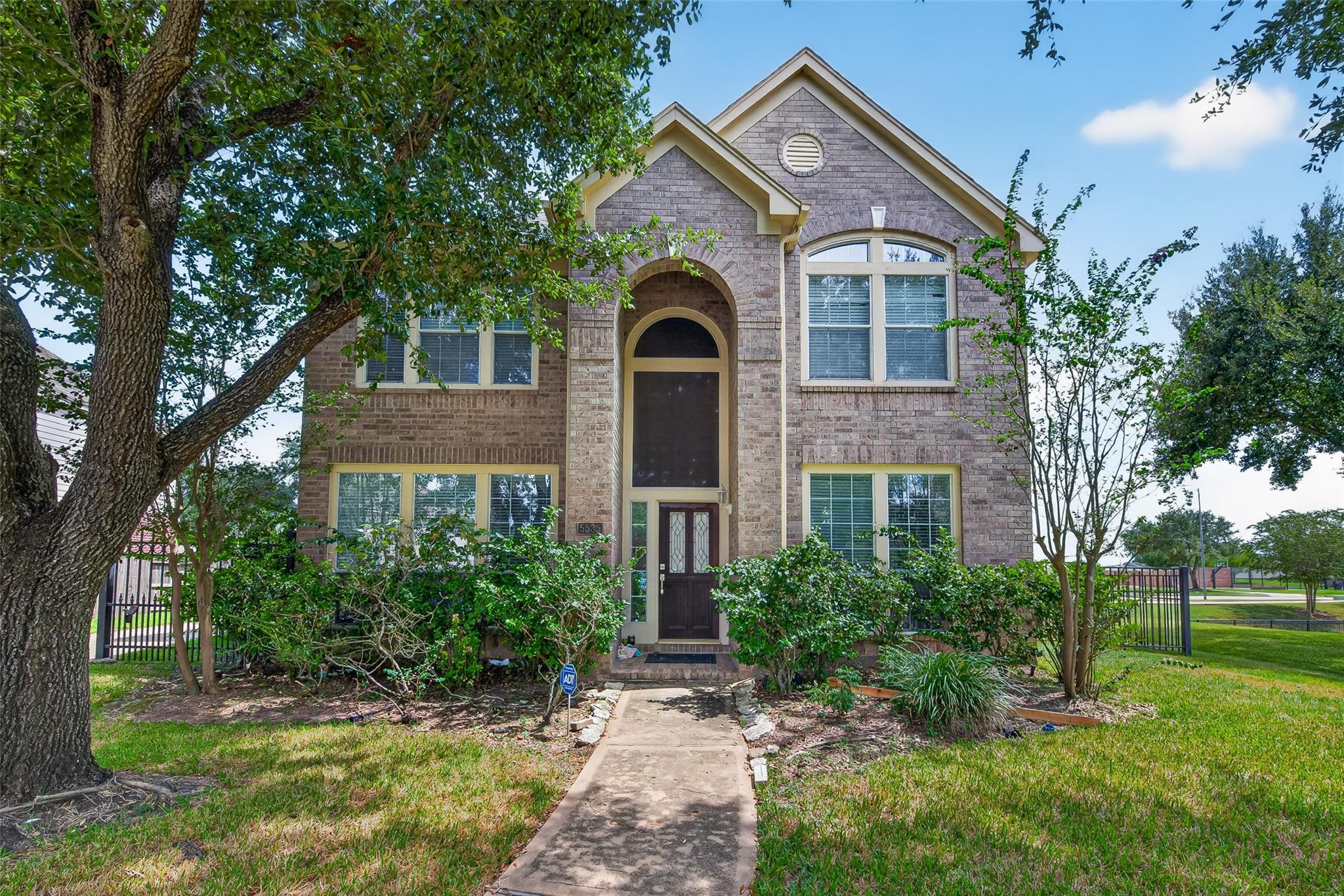 5535 Moss Meadow Court — photo