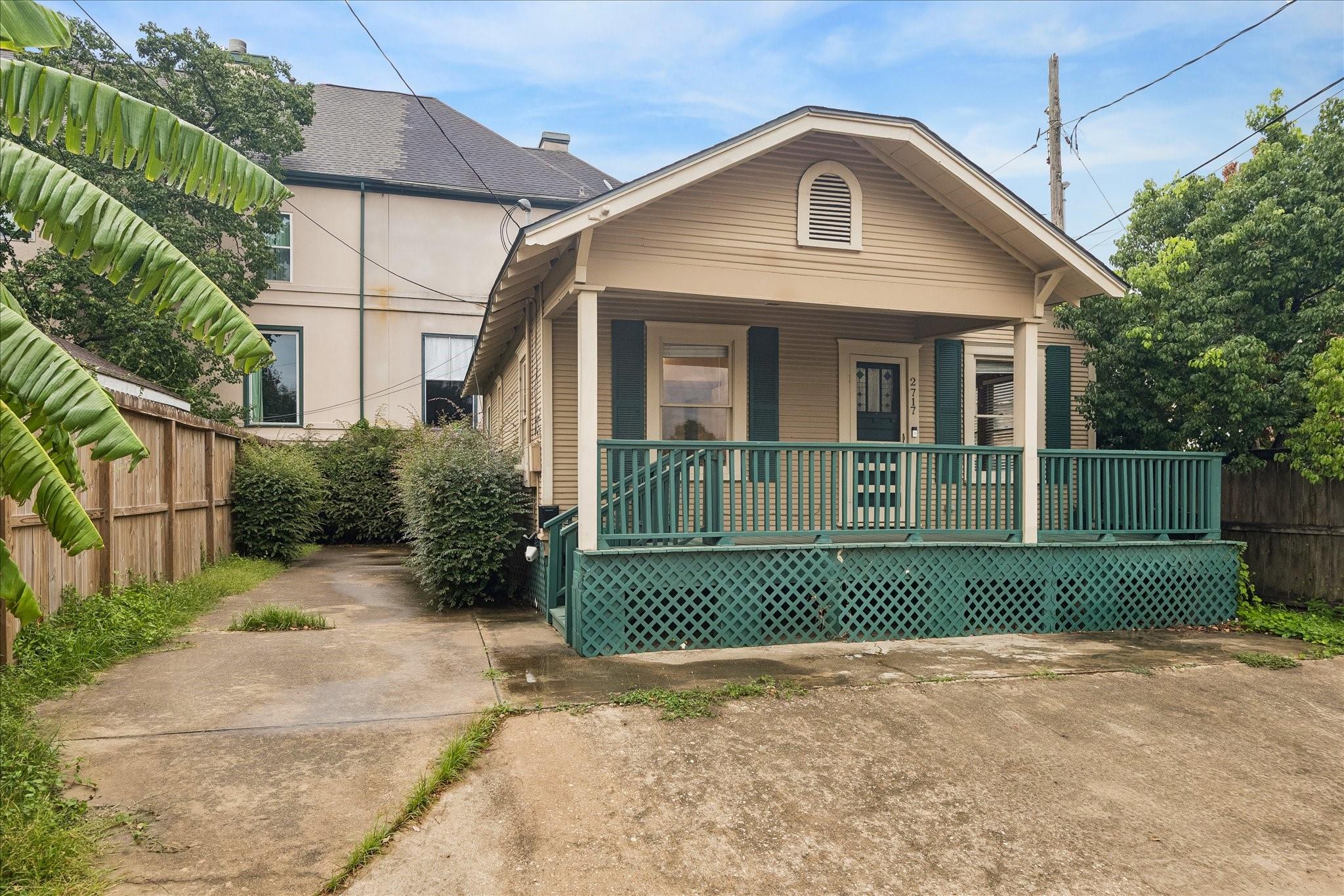2717 Mcduffie Street — photo