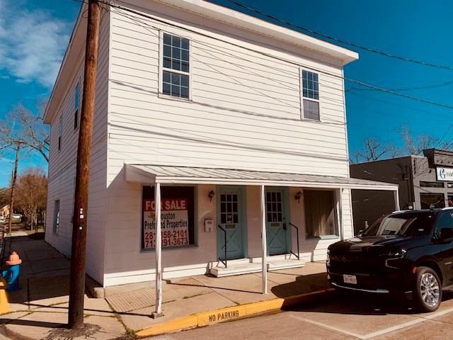 401 E Main Street — photo