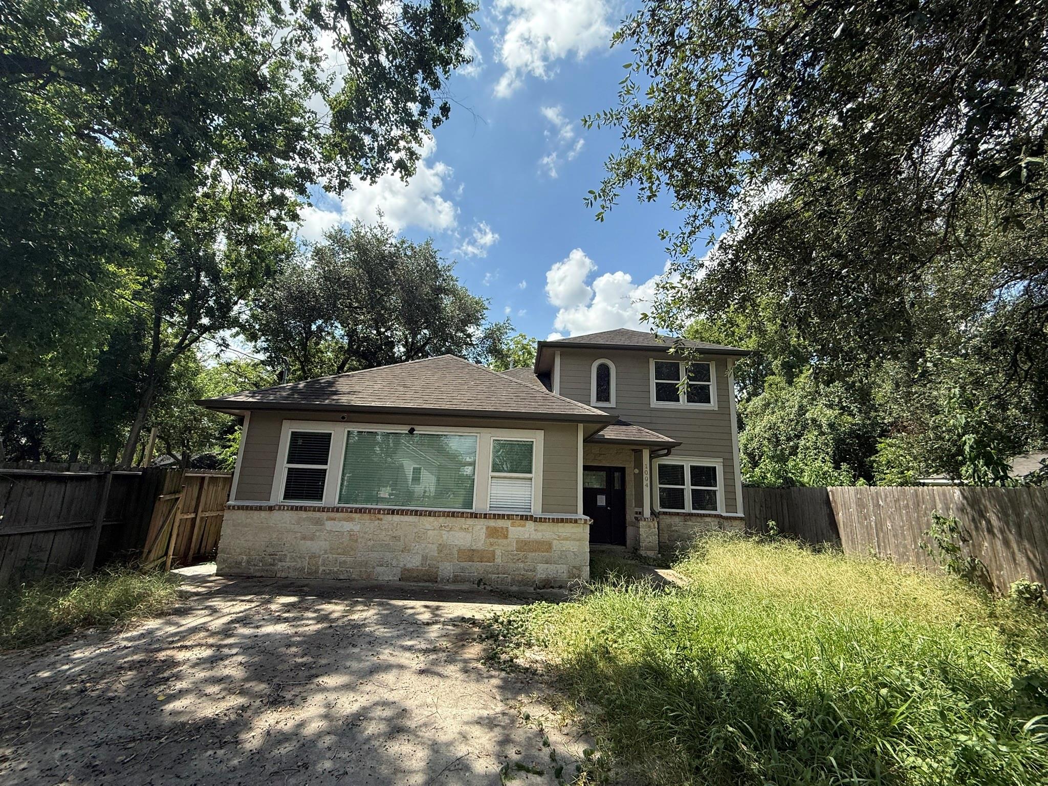 1004 Bonnie Street — photo