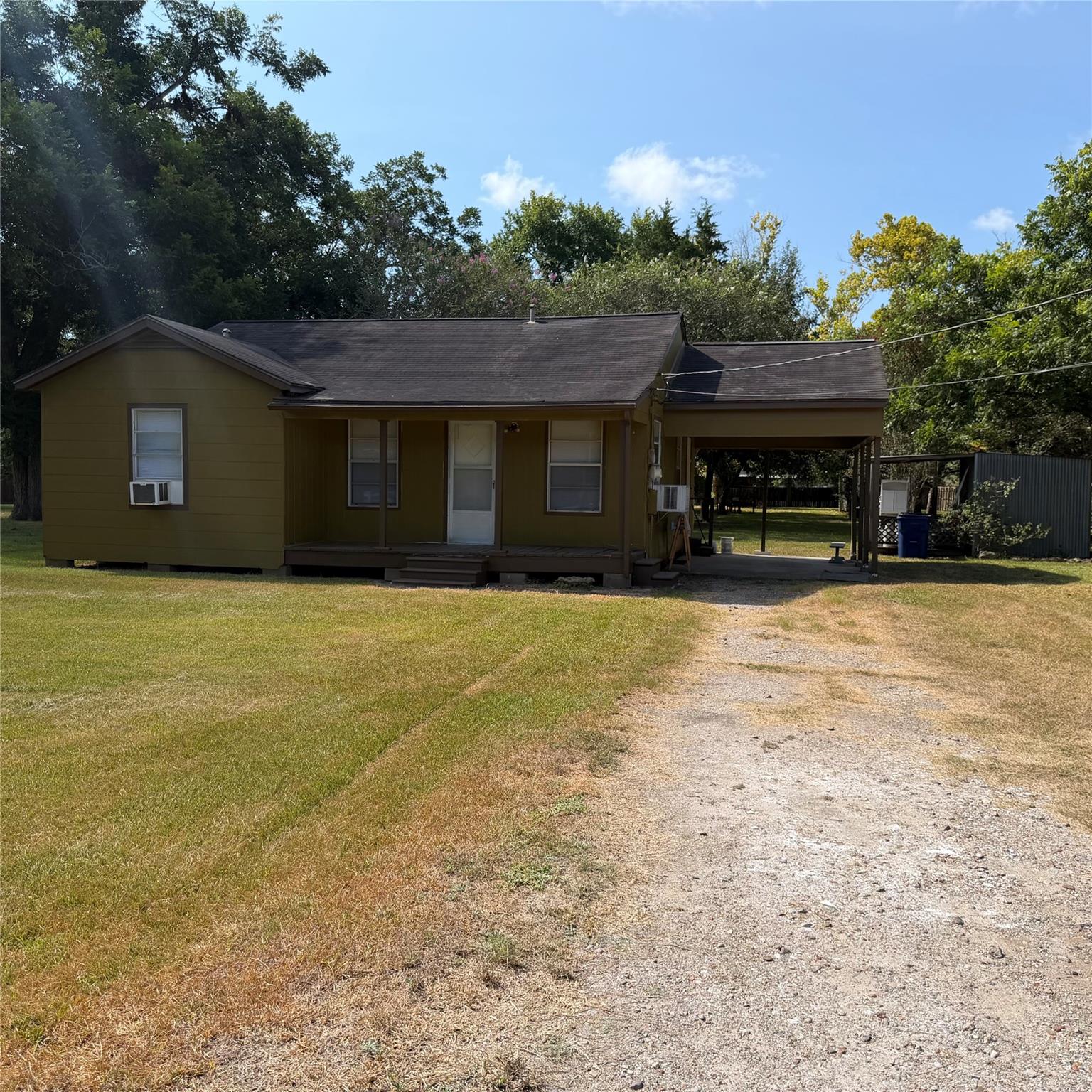 1216 Gifford Lane — photo