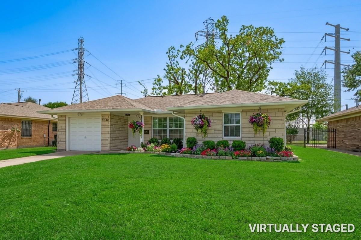 3042 Oak Forest Drive — photo