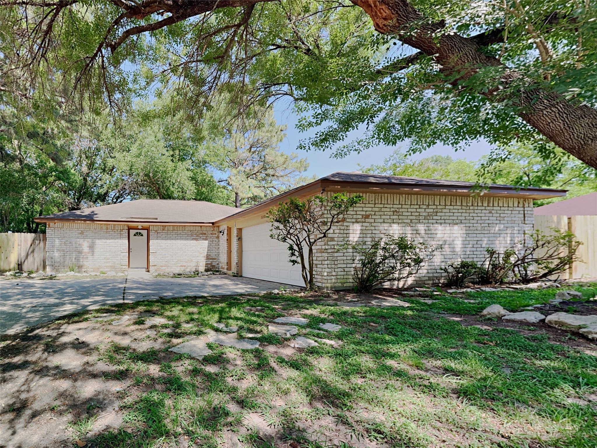 11202 Vienna Court — photo