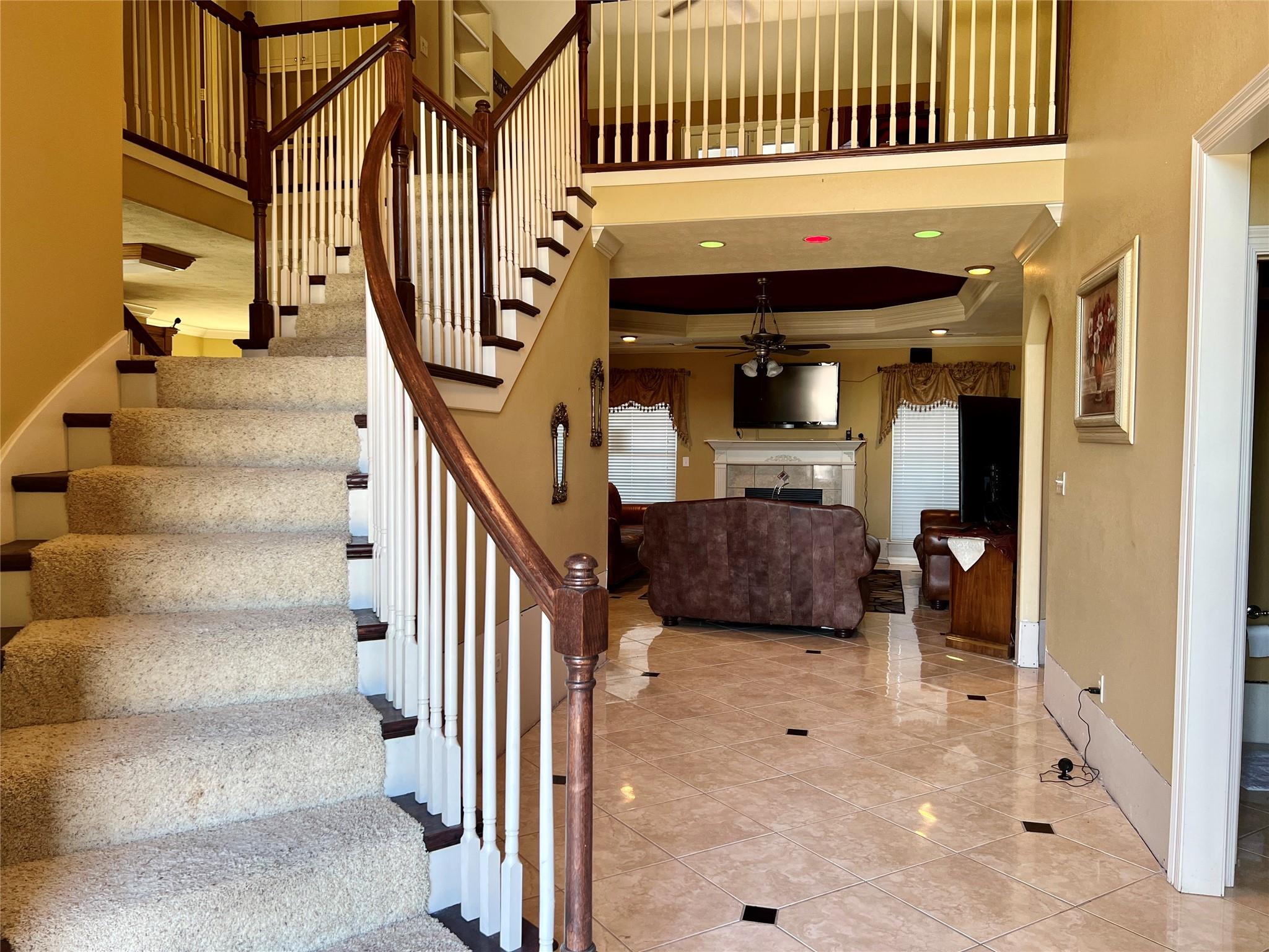 3301 Roya Court — photo