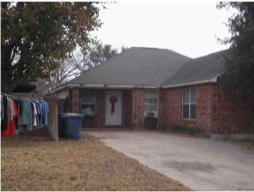 9606 Wikieup Street — photo