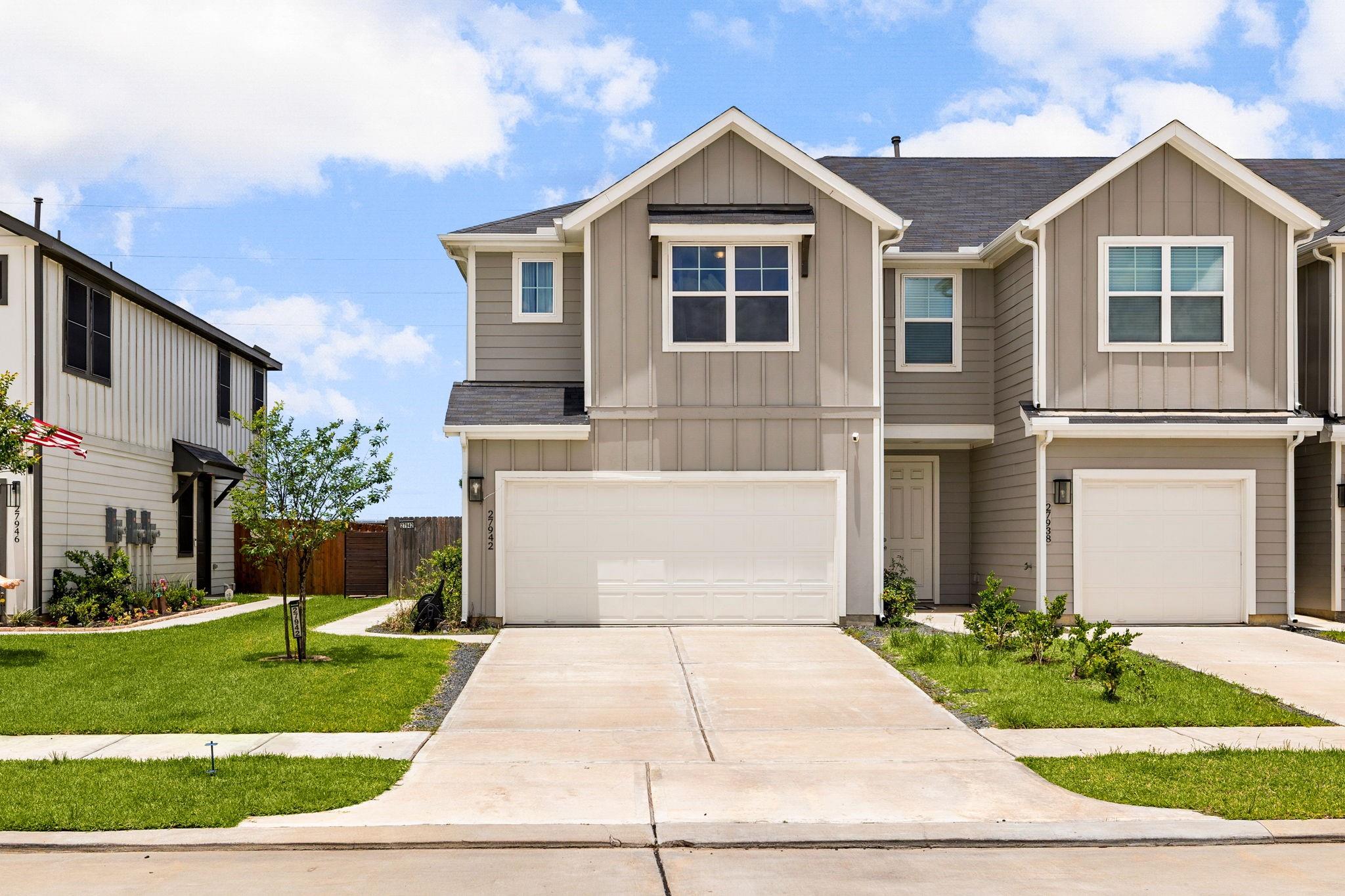 27942 Western Creek Court — photo