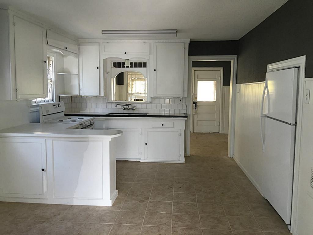 1001 Booth Street — photo