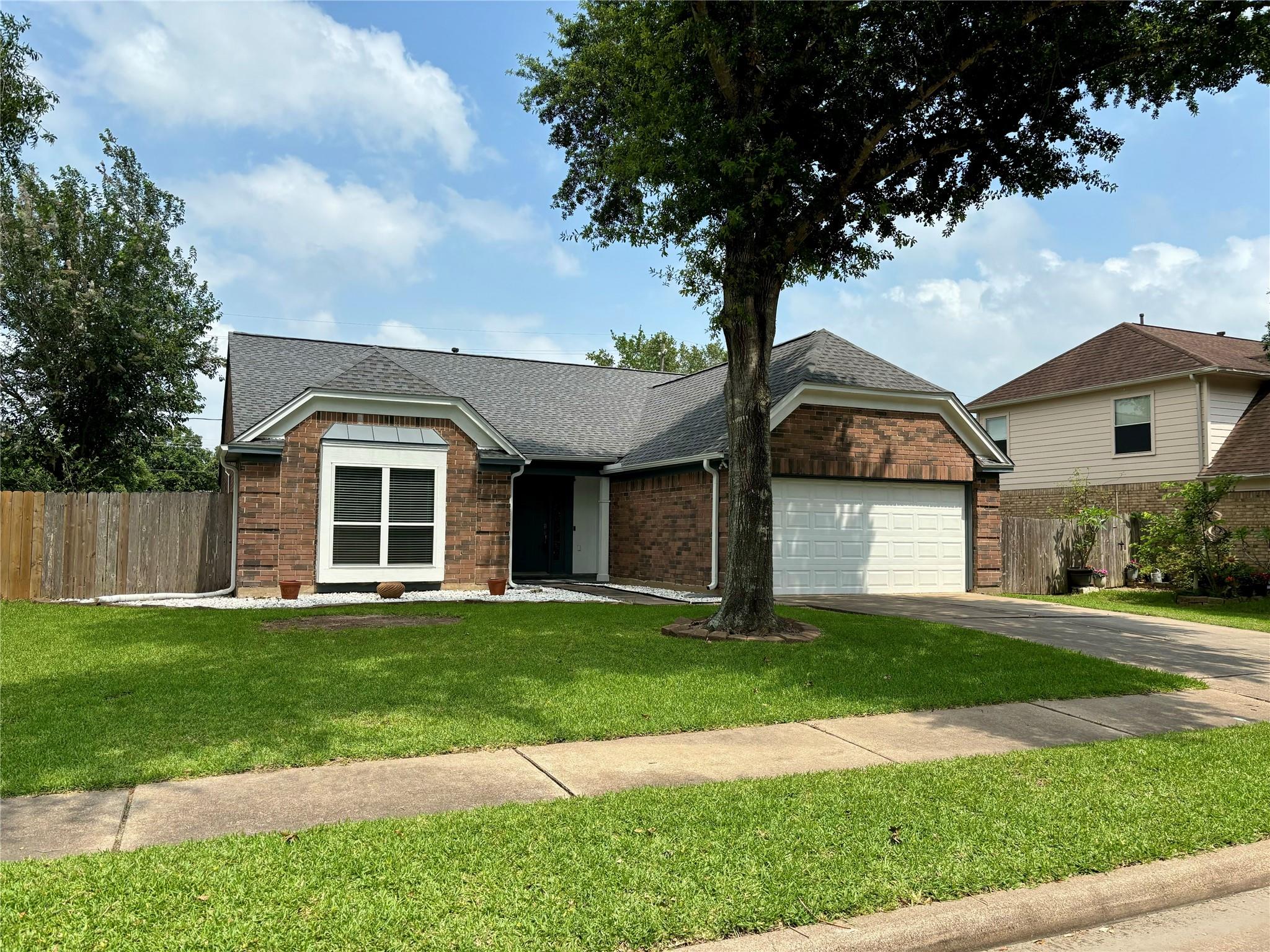 3909 Ashwood Drive — photo