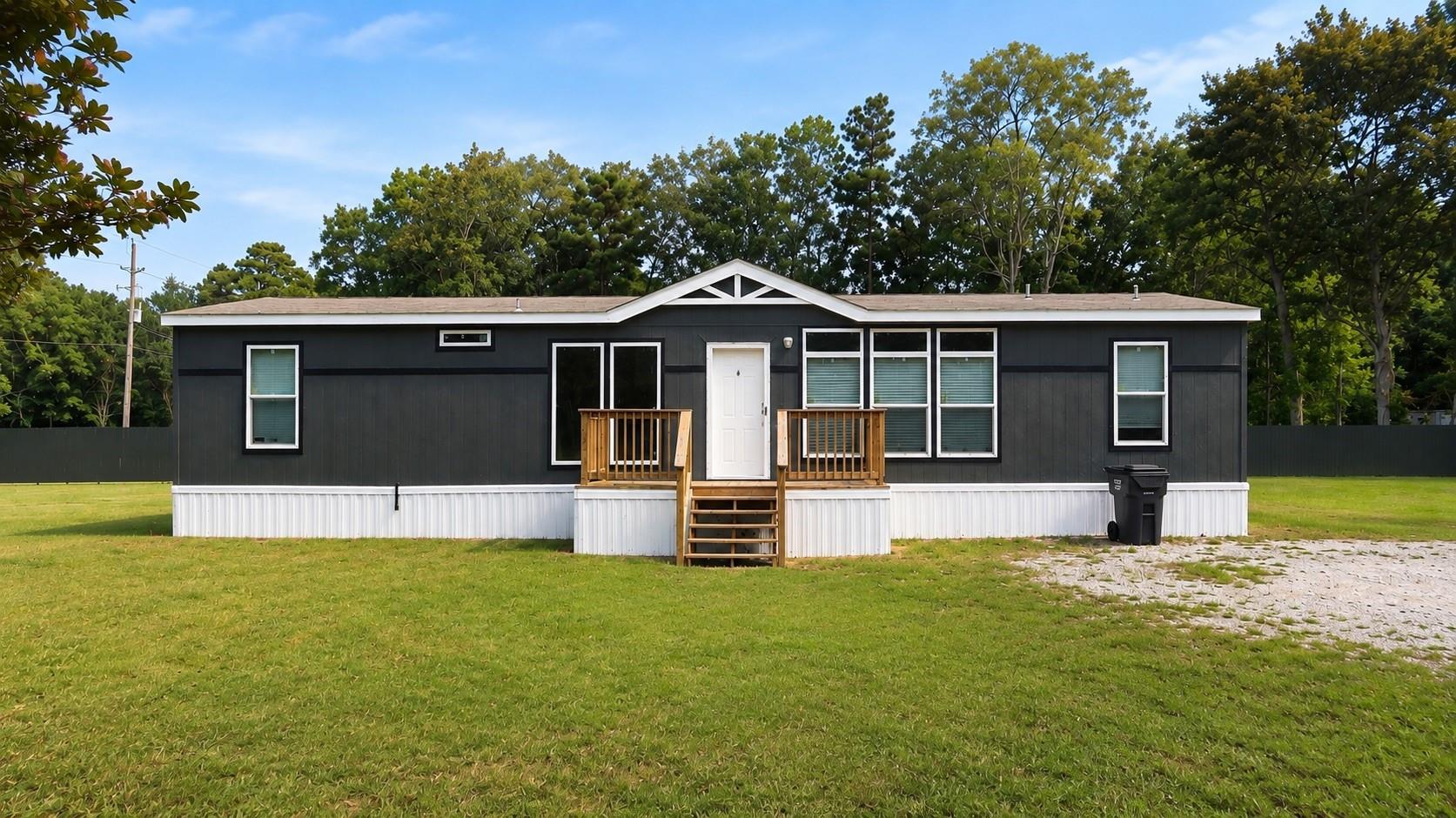 3626 Trent Road — photo