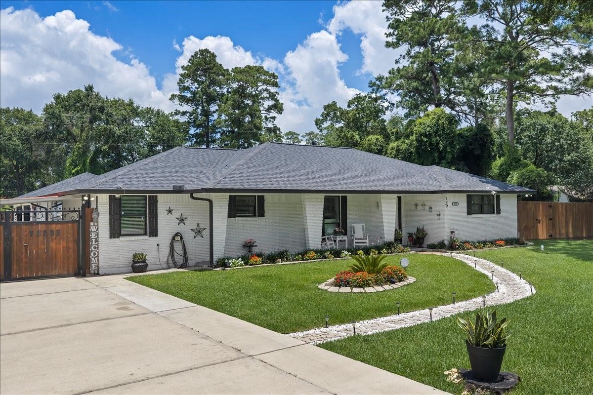 12116 Mills Lane — photo
