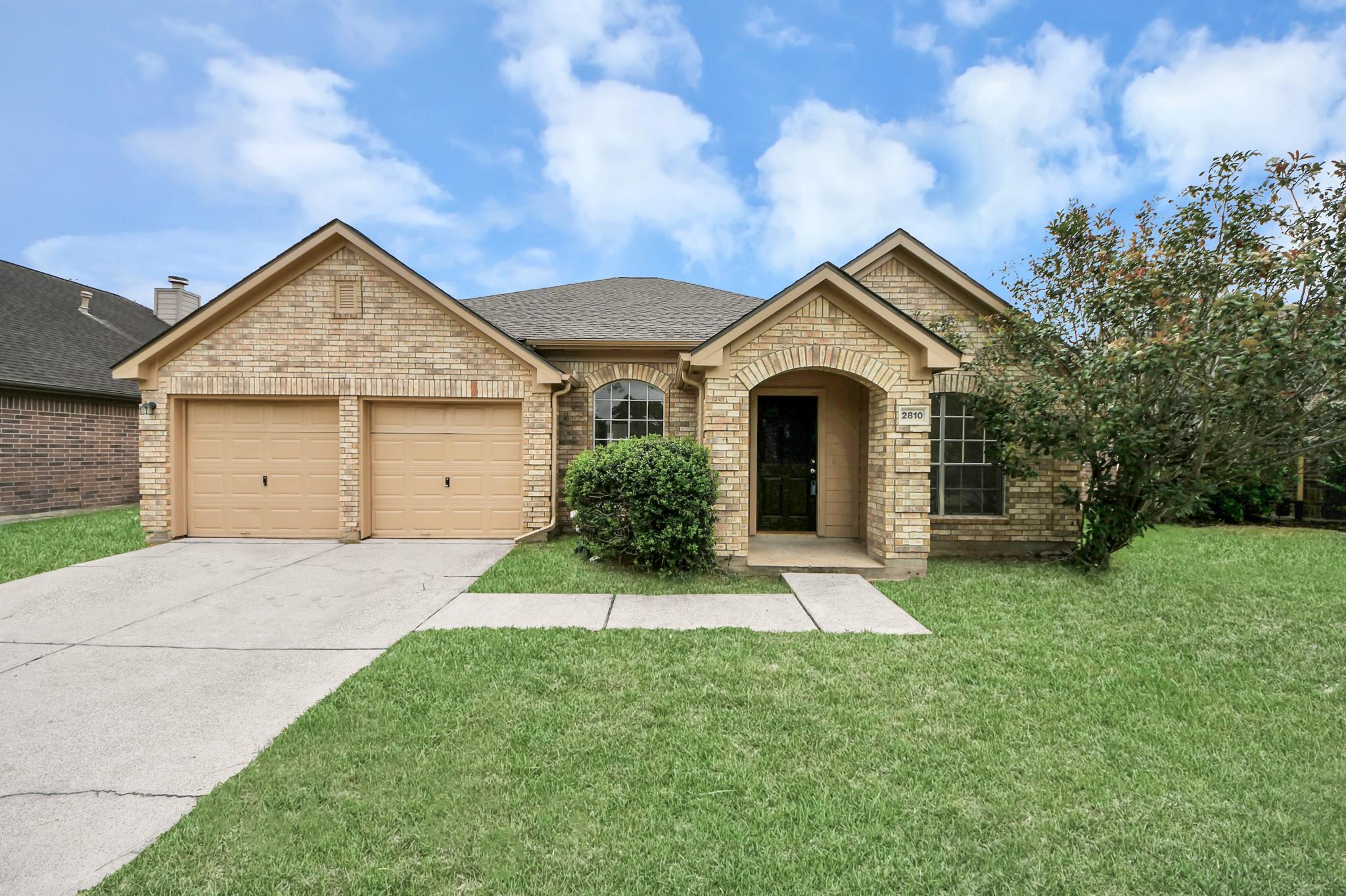 2810 Huntington Way — photo