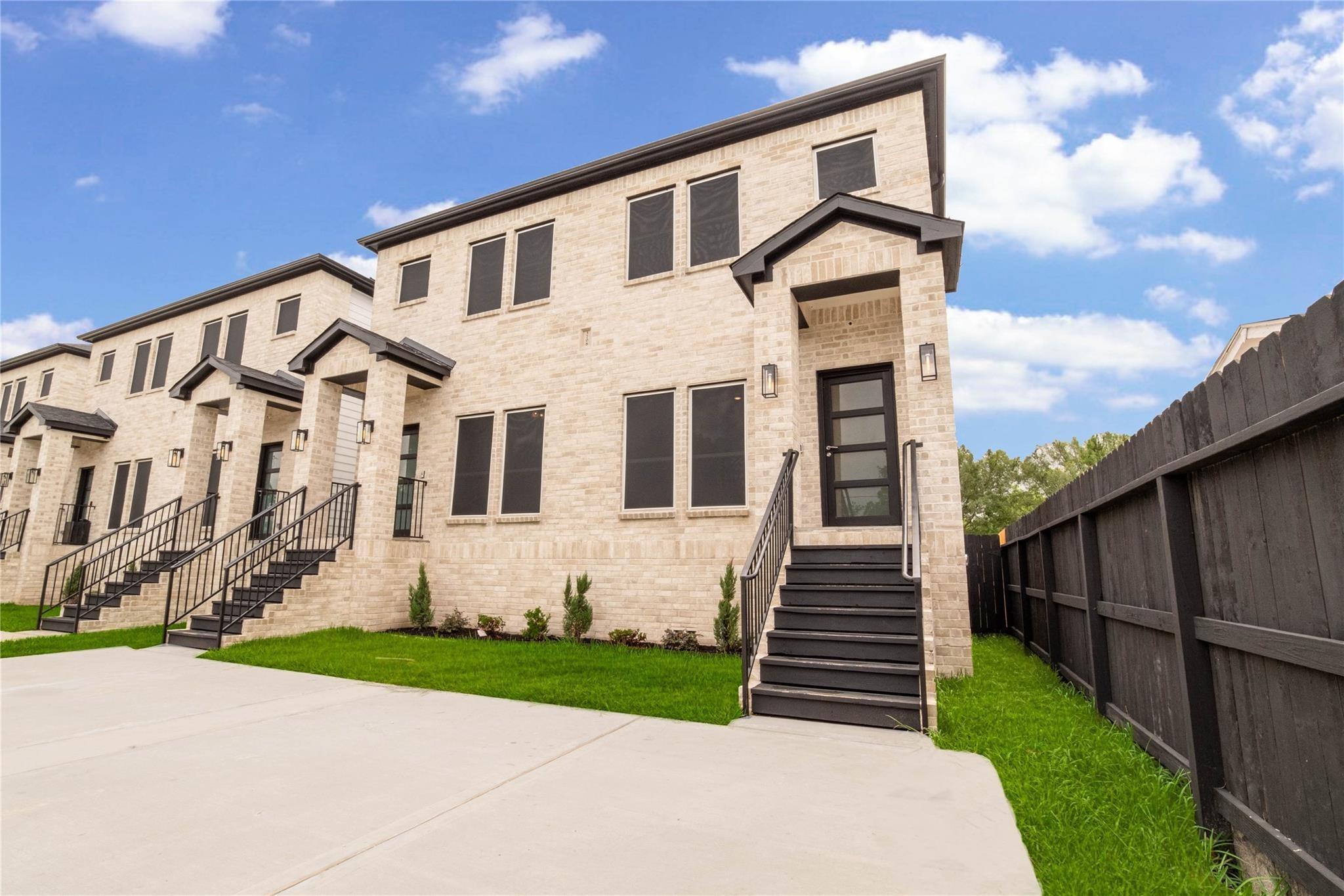 3708 Easy Street #a — photo