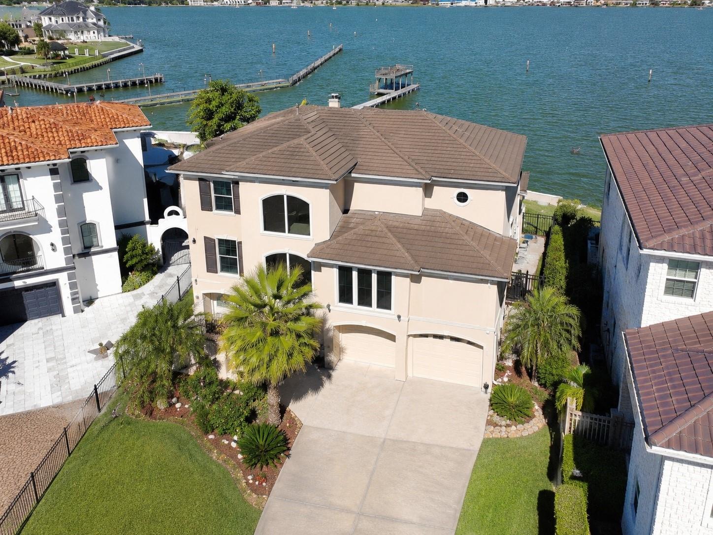 2242 Marina Way — photo