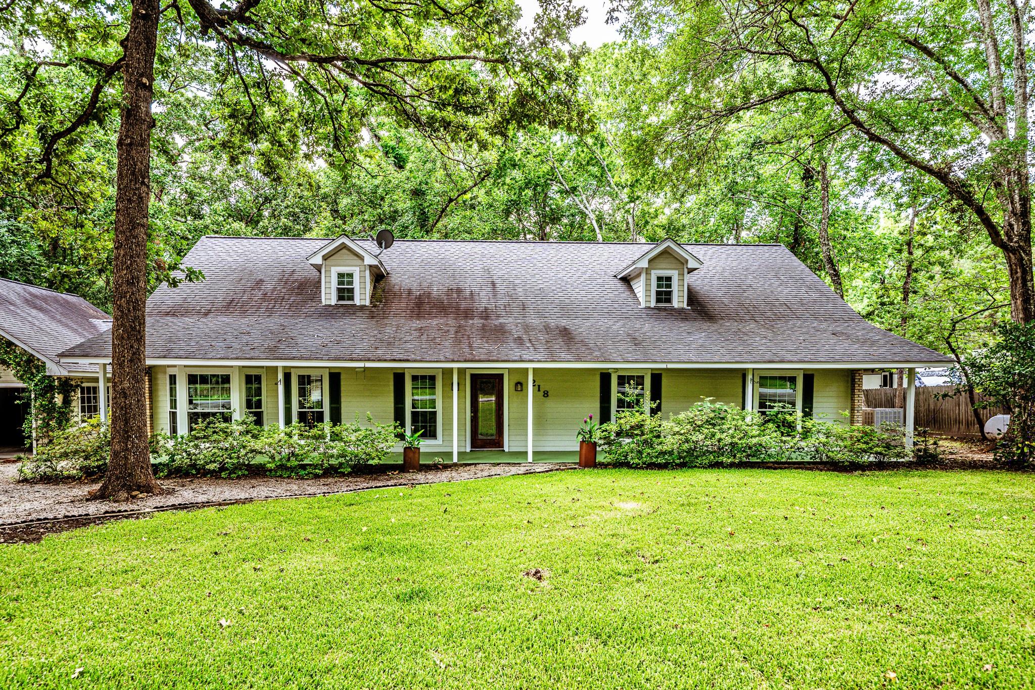 218 Westridge Drive — photo