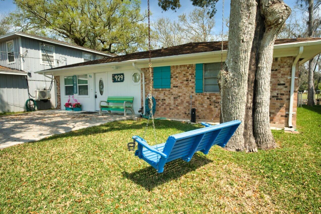 929 Private Road 652 — photo