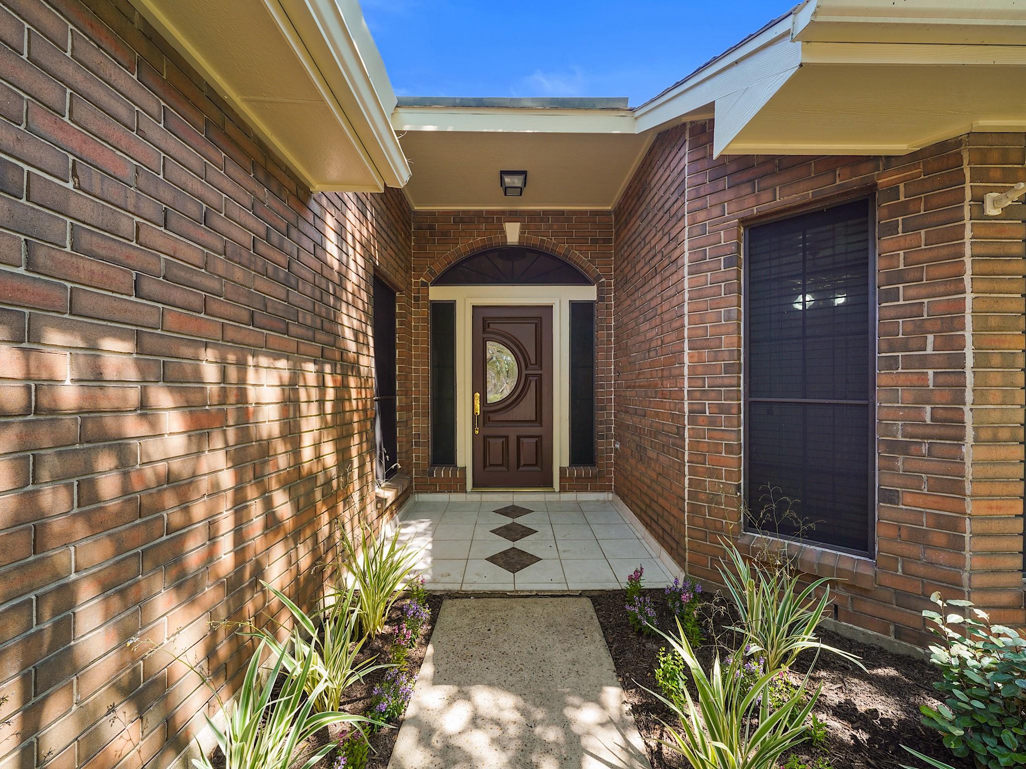 2711 N Peach Hollow Circle — photo
