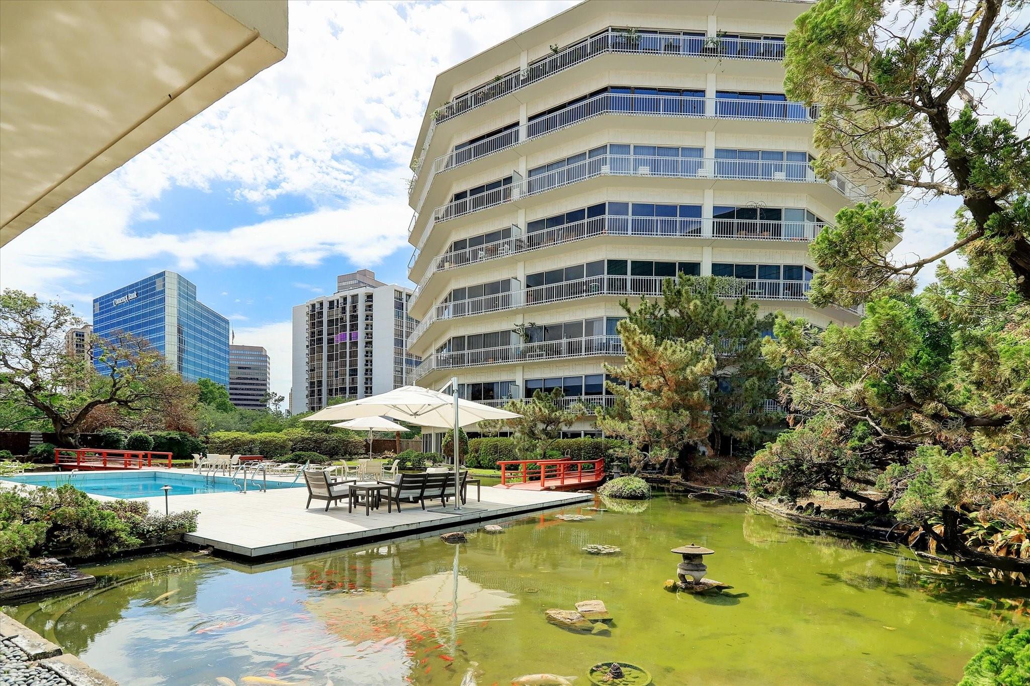 5050 Woodway Drive #2D — photo