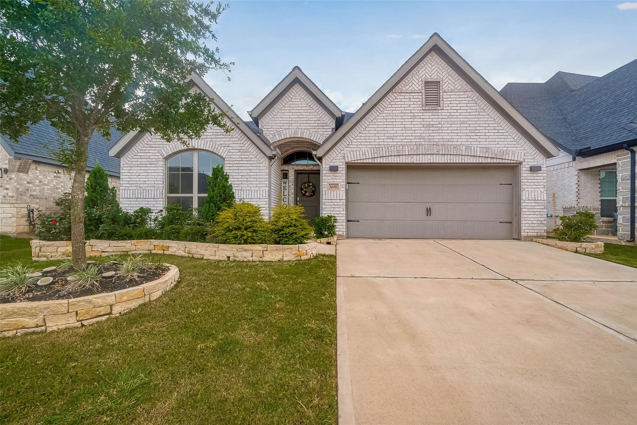 6610 Redwing Court — photo
