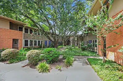 4020 Blue Bonnet Boulevard #K — photo