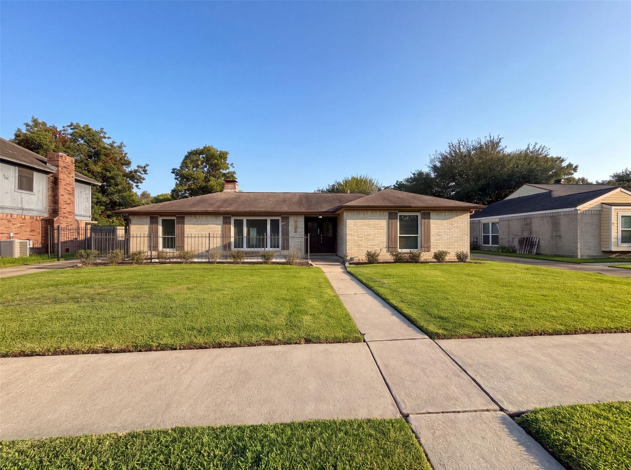 14923 Aspen Hills Drive — photo