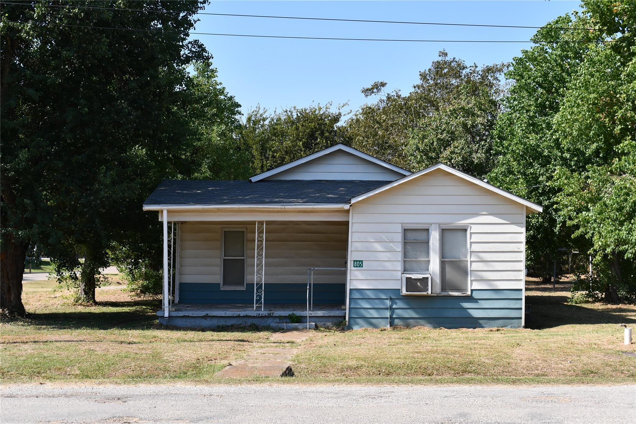 805 Caldwell Street — photo
