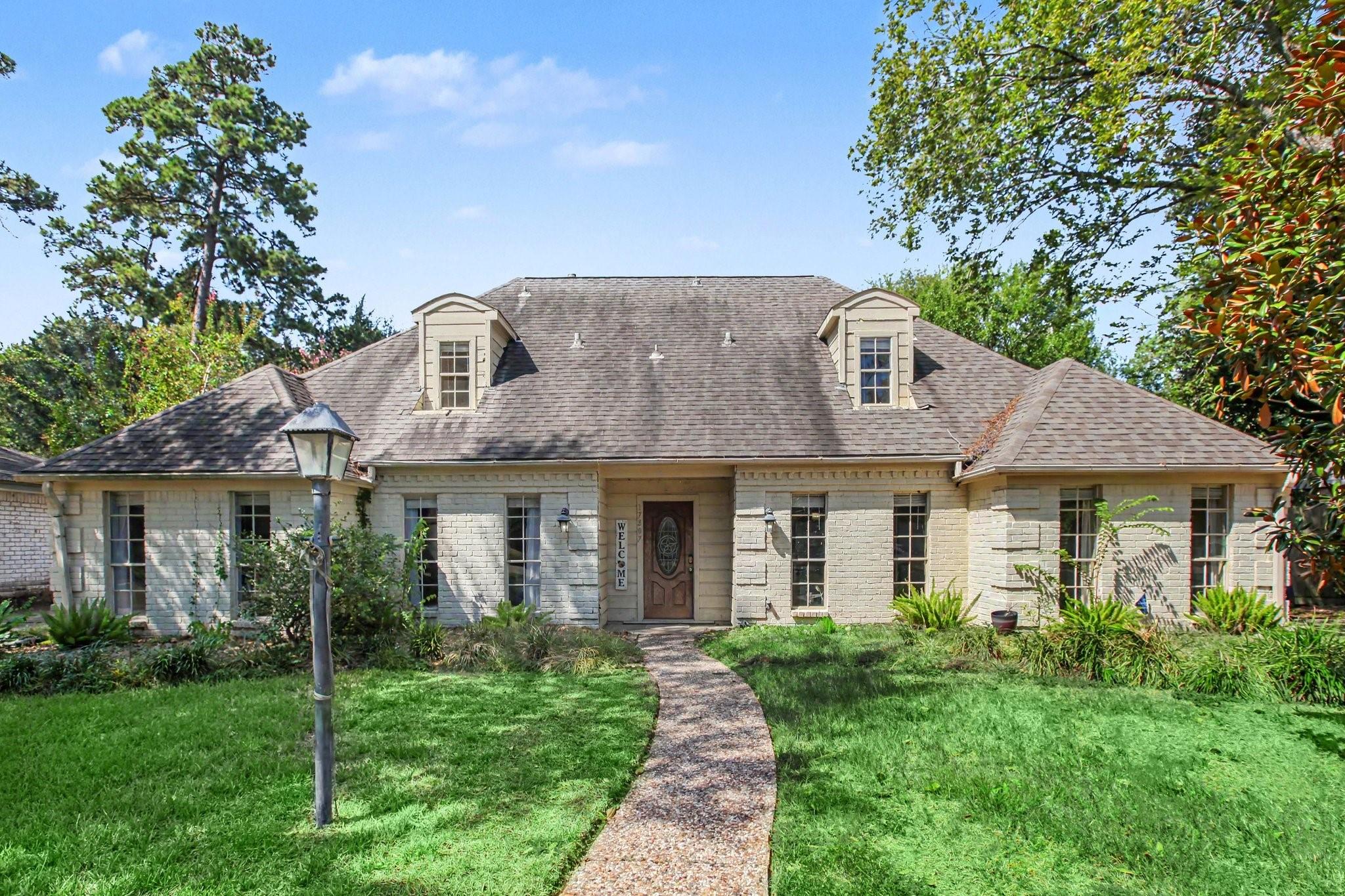 17807 Loring Lane — photo