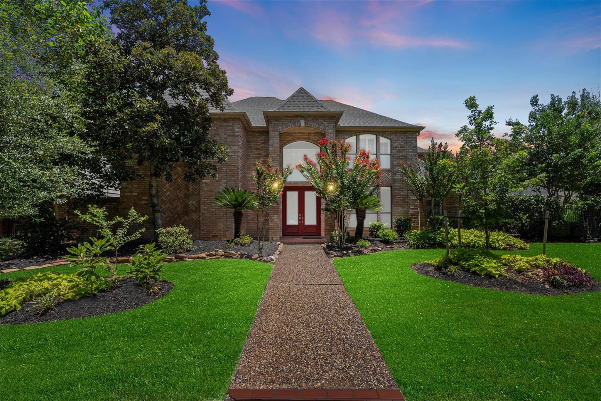 16002 Stewarts Grove Drive — photo