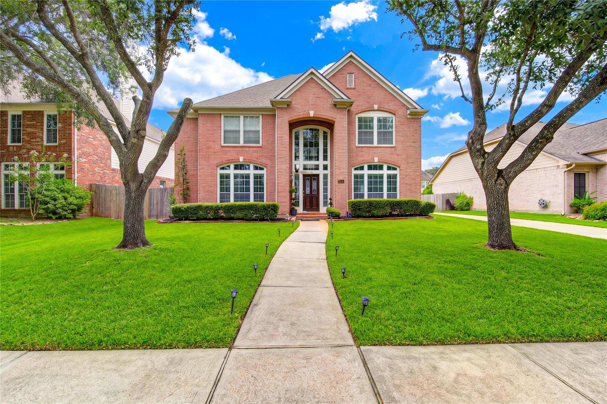 5911 Canyon Brook Court — photo