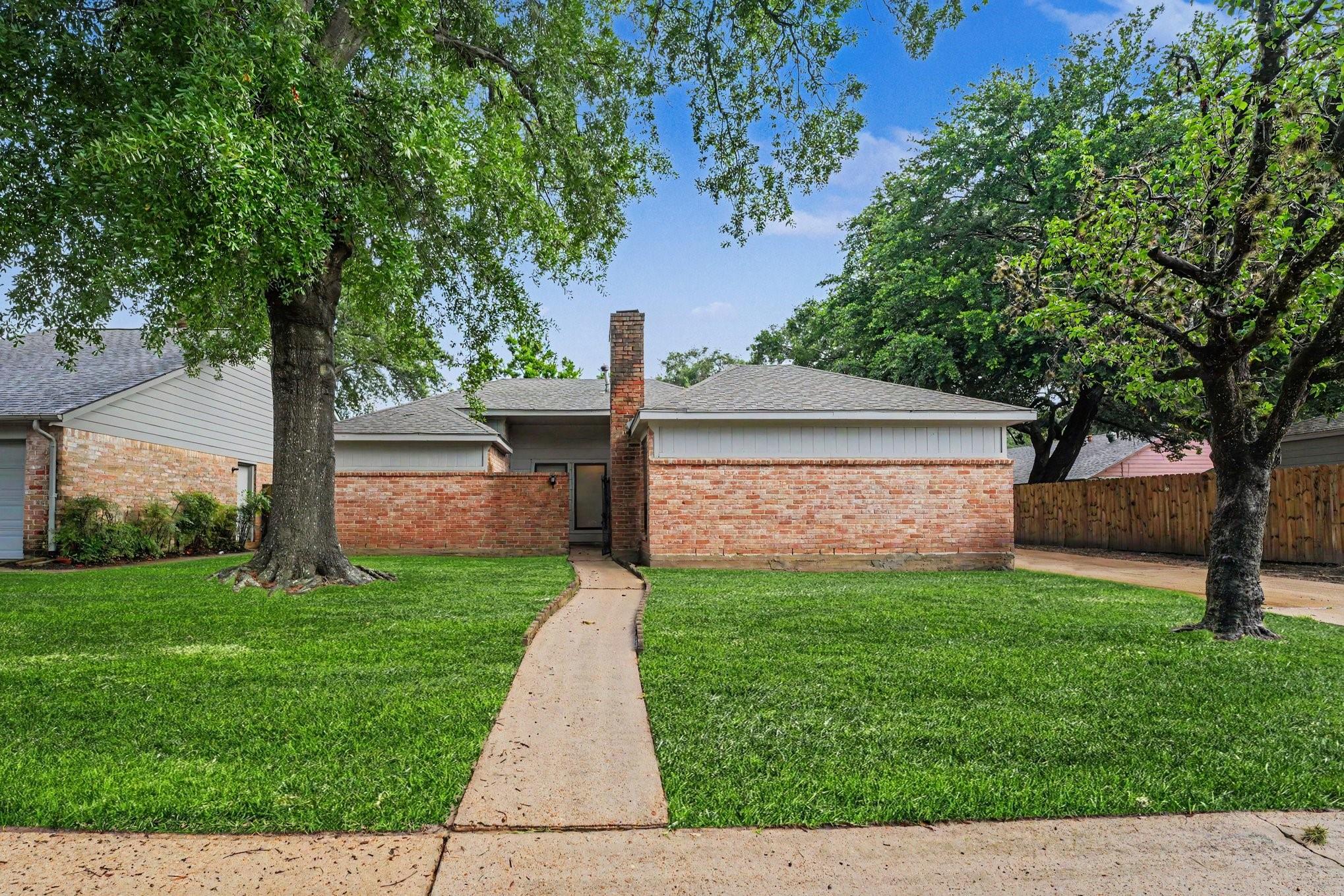 6210 Saint Anne Forest Drive — photo