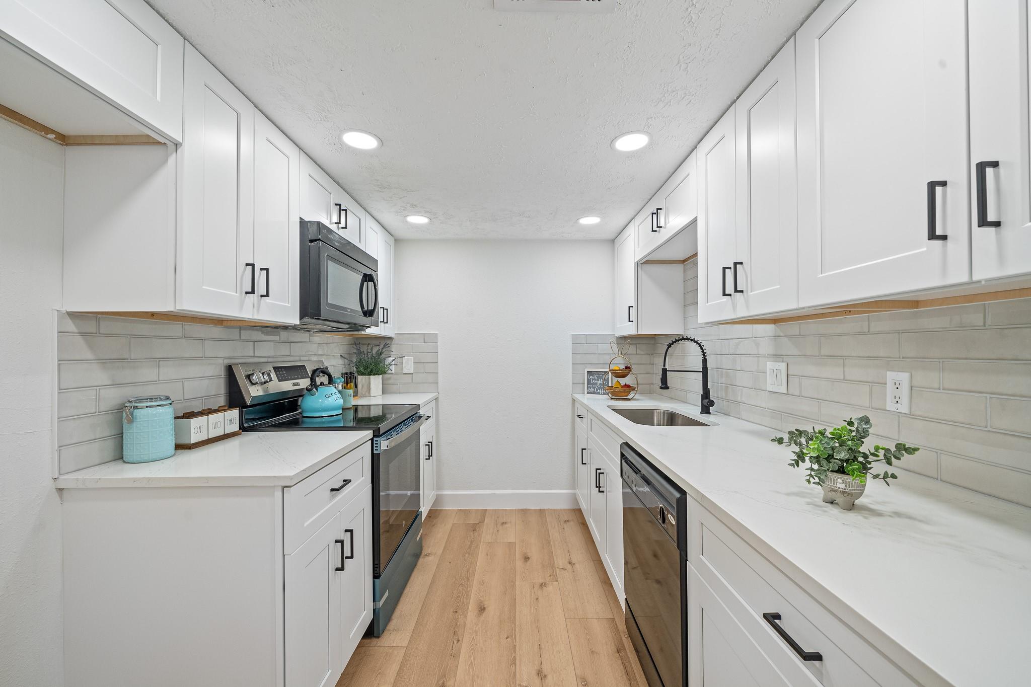 8726 Wilcrest Drive #8726 — photo