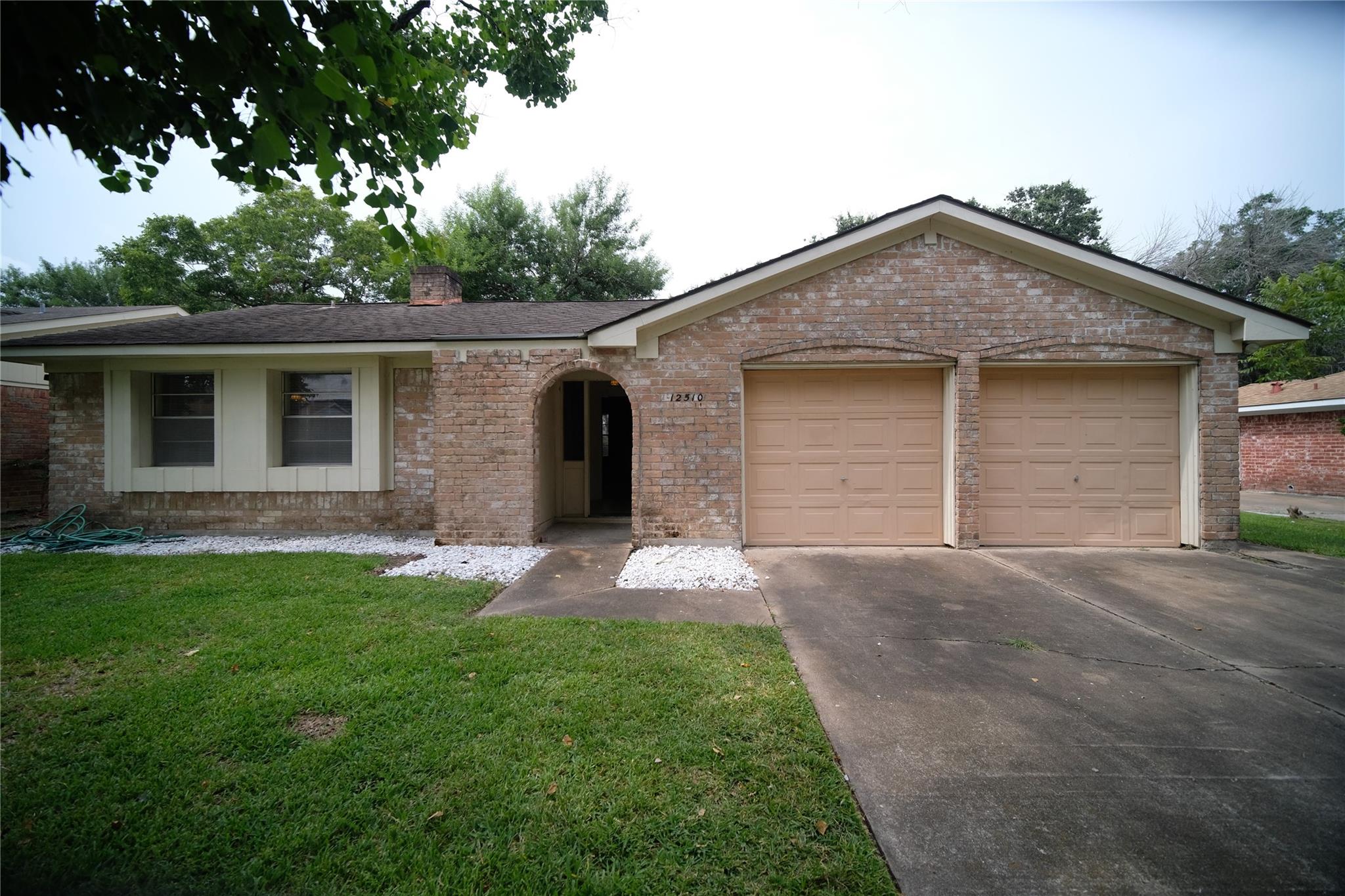 12510 Shannon Hills Drive — photo