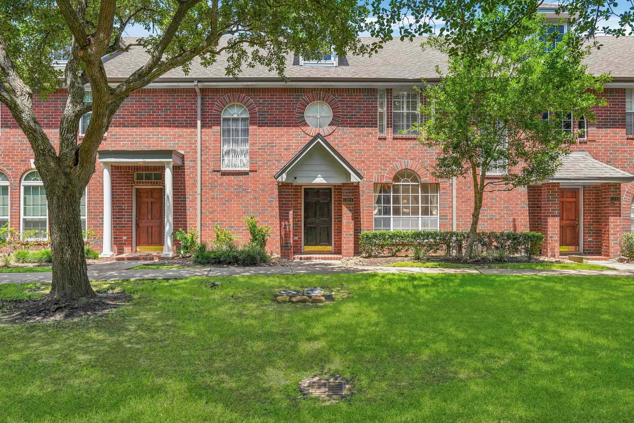1321 El Camino Village Drive — photo