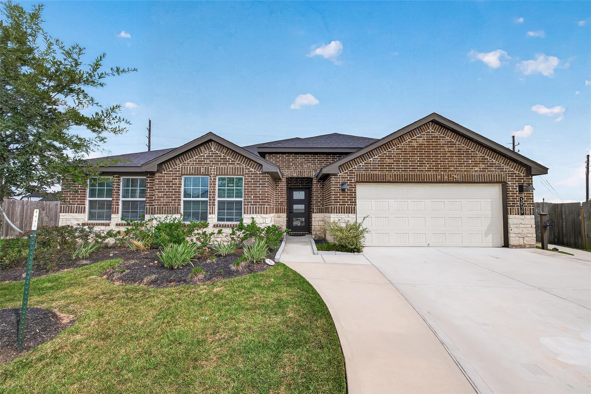 3939 Hordley Terrace Trail — photo