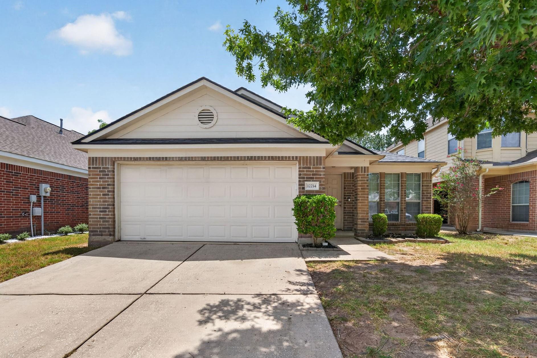 12214 Carriage Oak Circle — photo